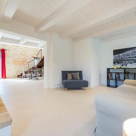 Casa Lavinia - Pool & Jacuzzi Urbisaglia