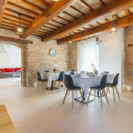 Casa Lavinia - Pool & Jacuzzi 4*