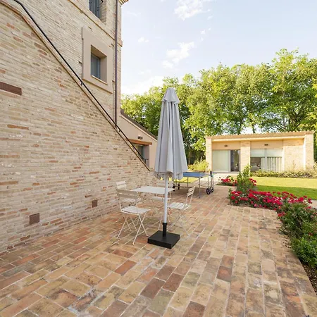 Casa Lavinia - Pool & Jacuzzi 4* Urbisaglia