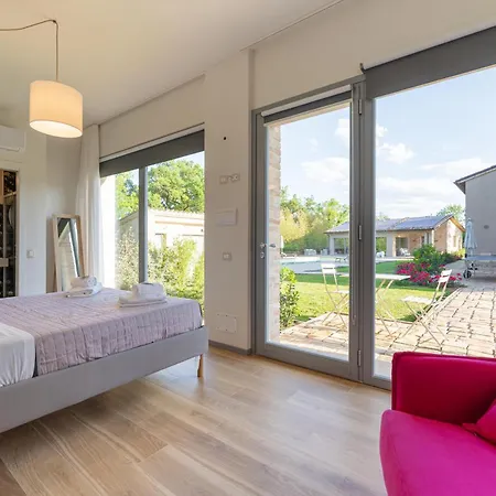 Gæstehus Casa Lavinia - Pool & Jacuzzi 4*