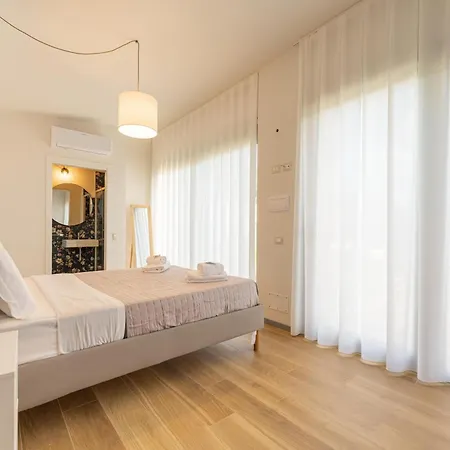 Casa Lavinia - Pool & Jacuzzi Pensjonat 4*