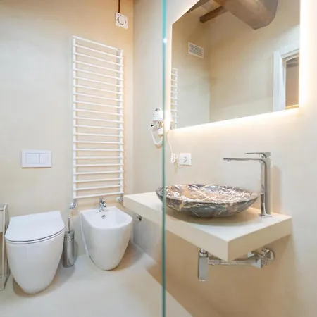 Casa Lavinia - Pool & Jacuzzi Urbisaglia