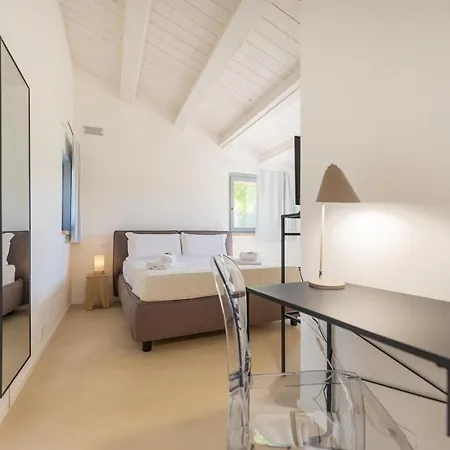 Casa Lavinia - Pool & Jacuzzi Pensjonat 4*