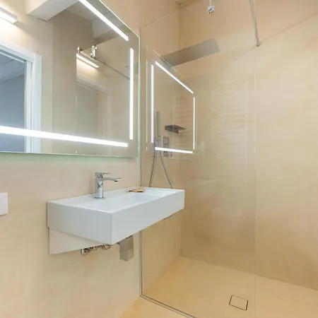 Casa Lavinia - Pool & Jacuzzi 4* Urbisaglia